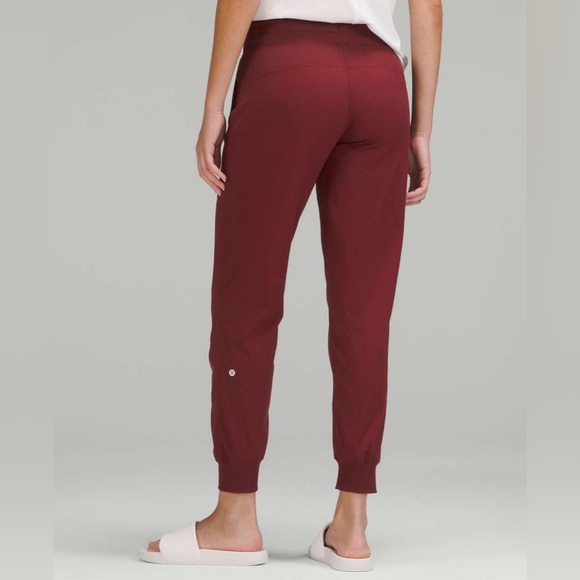 12L10. Lululemon Dance Studio Mid-Rise Jogger *Red Merlot - Picture 3 of 7